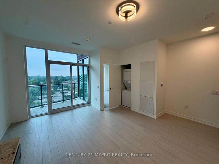Property Photo:  4010 Eglinton Avenue W 703  ON M9A 0G5 