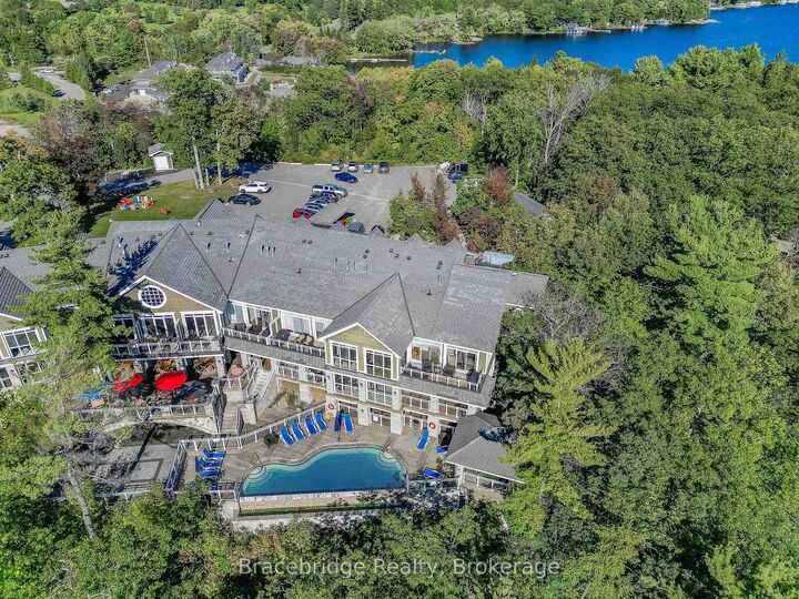 1869 Muskoka Rd 118 Highway W L209-C1 — photo 1
