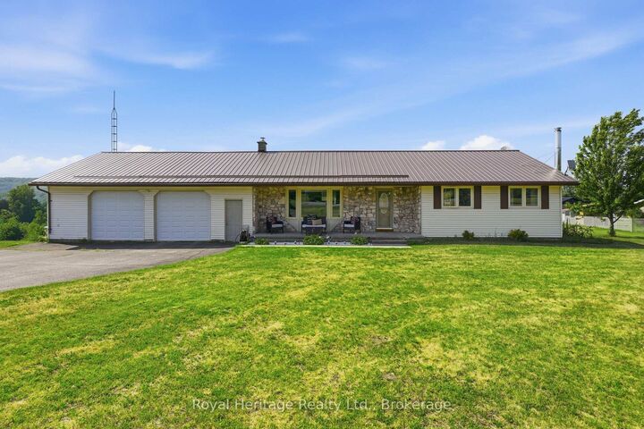 Property Photo: 967 Frankford-Stirling Road ON K0K 2C0