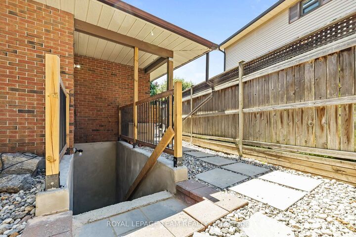 Property Photo:  1288 Plante Drive B  ON K1V 9G2 