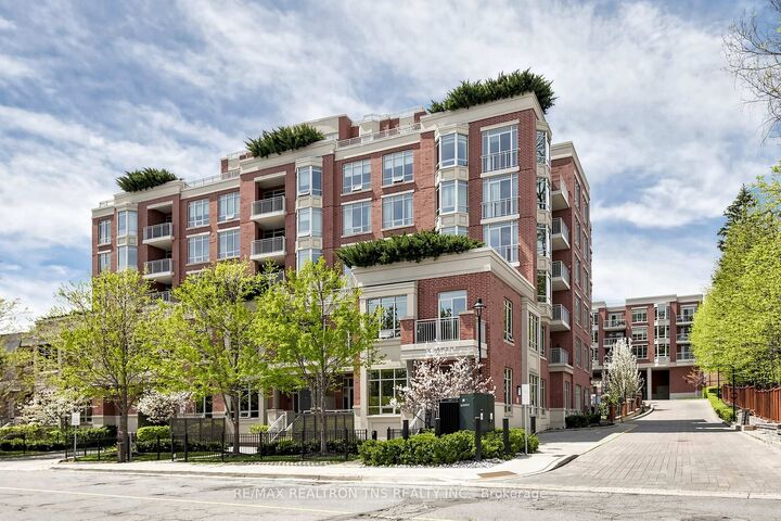 Property Photo: 10101 Yonge Street 313 ON L4C 1T7