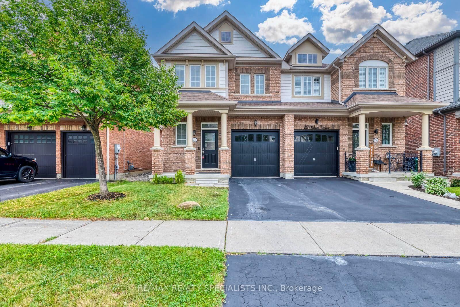 Property Photo:  20 Wellman Crescent  ON L7C 3W5 