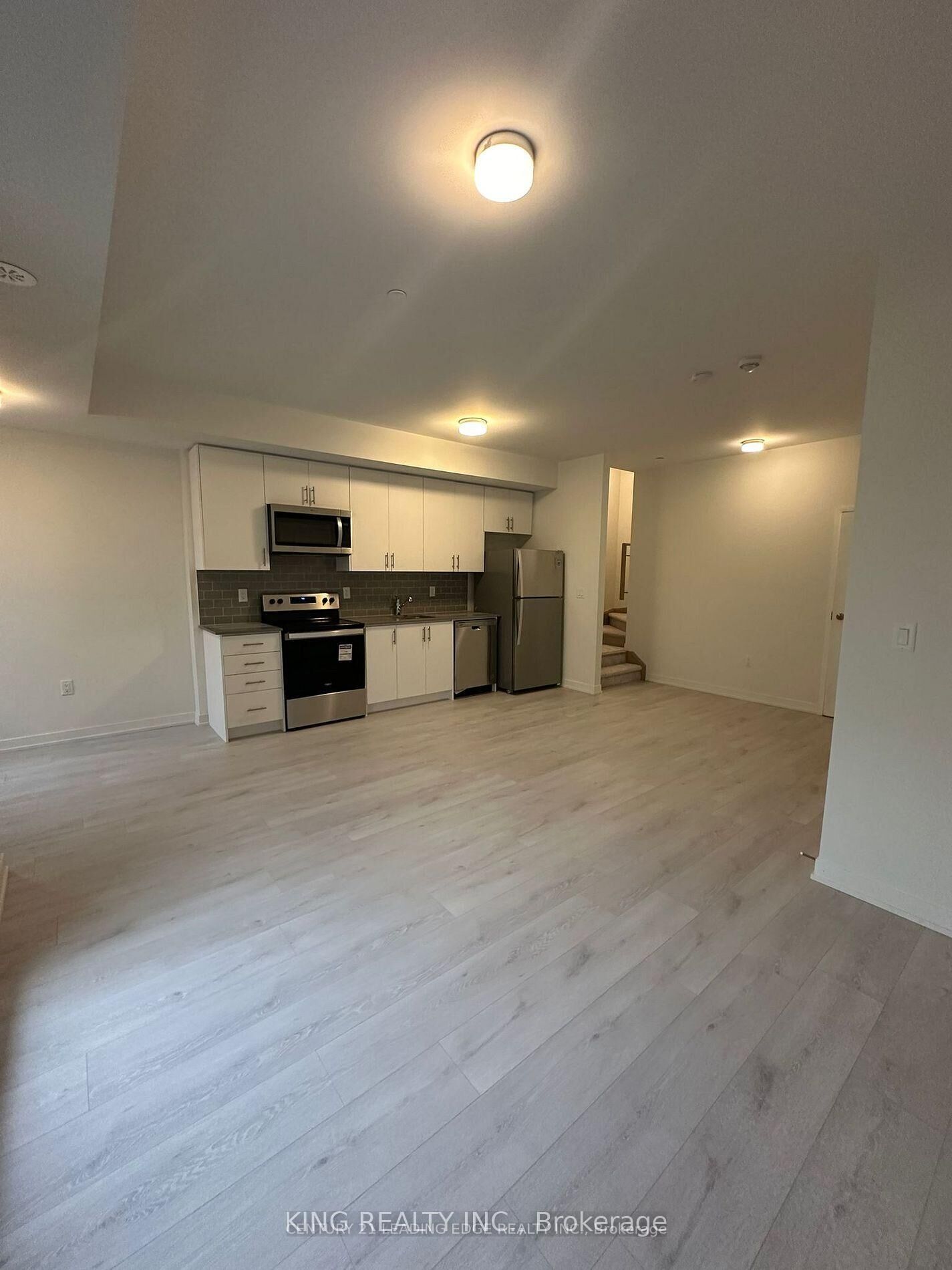 Property Photo: 3409 Ridgeway Drive 32 ON L5L 0B9
