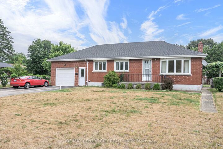 Property Photo: 208 Niagra Street ON N5W 1R6