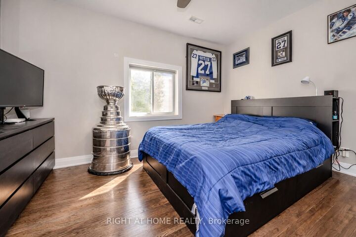 Property Photo: 126 Poplar Avenue ON L7J 2E2