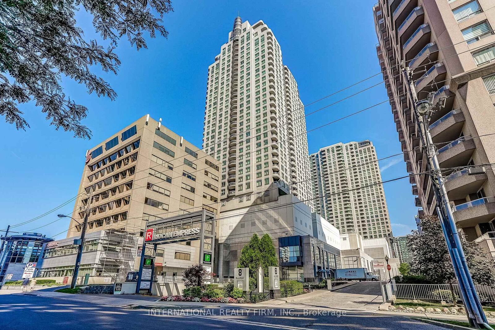 Property Photo: 8 Hillcrest Avenue 906 ON M2N 6Y6