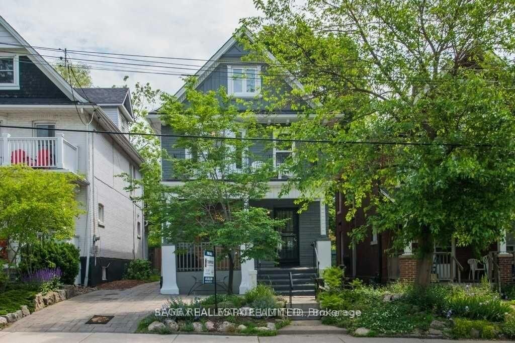 Property Photo:  29 Main Street  ON M4E 2V5 