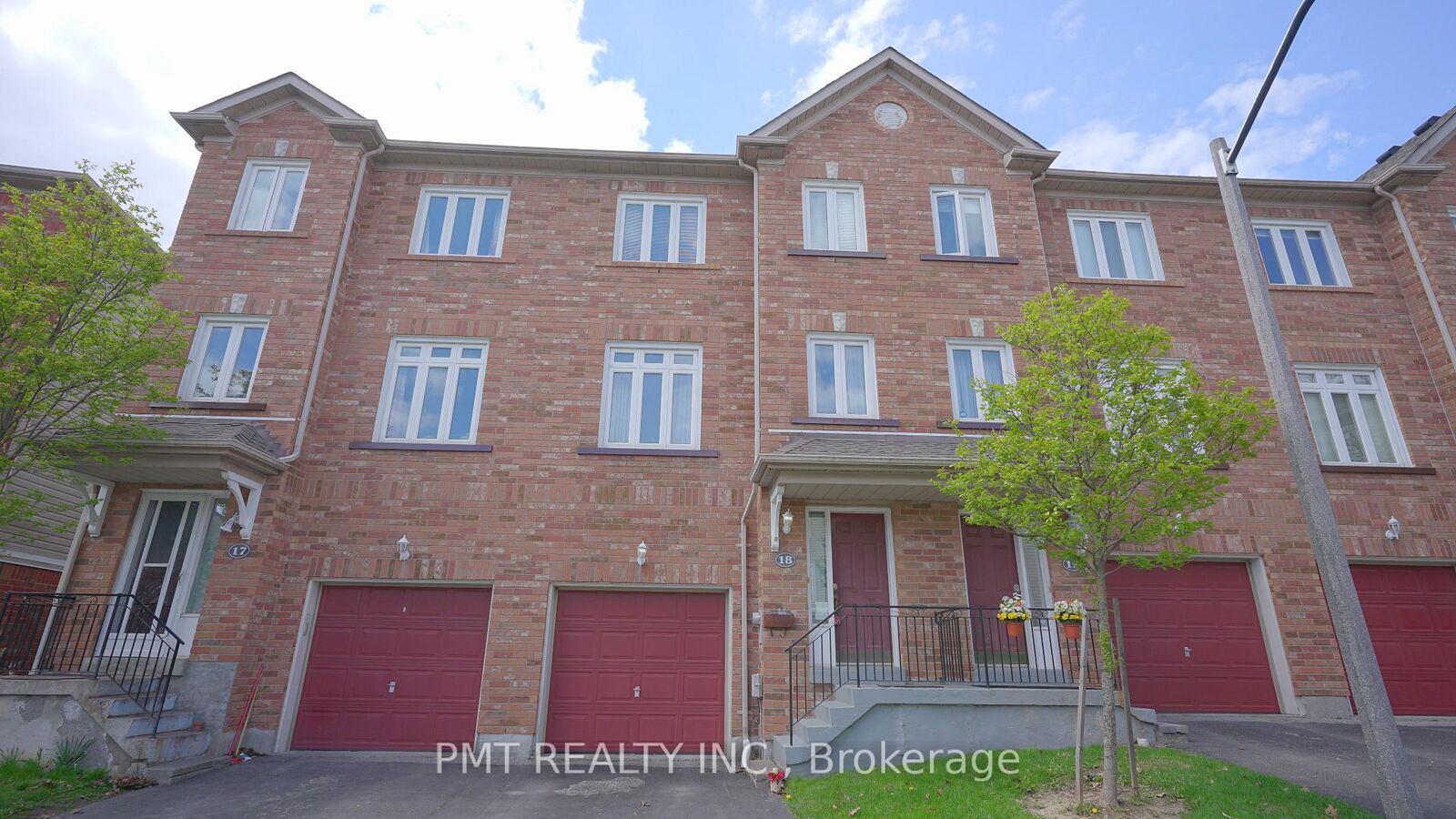 Property Photo: 238 Galloway Road 18 ON M1E 5H2