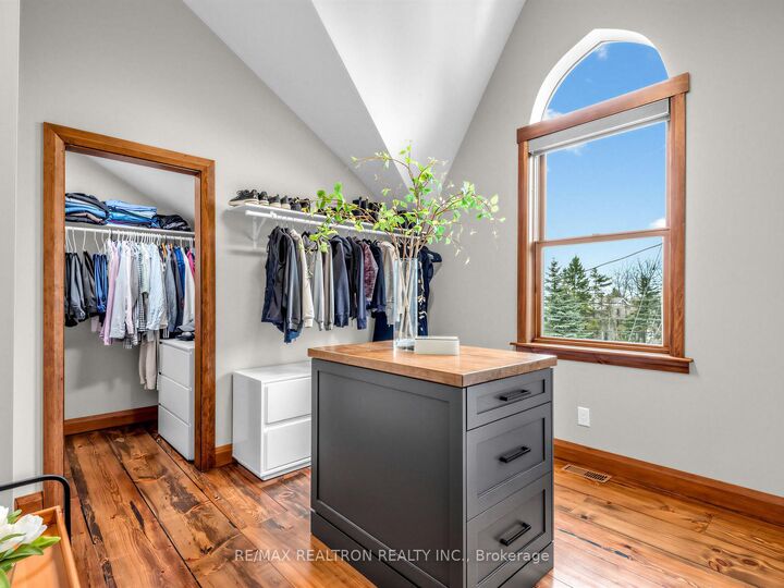 Property Photo: 49 Gray Lane ON L4N 7T1