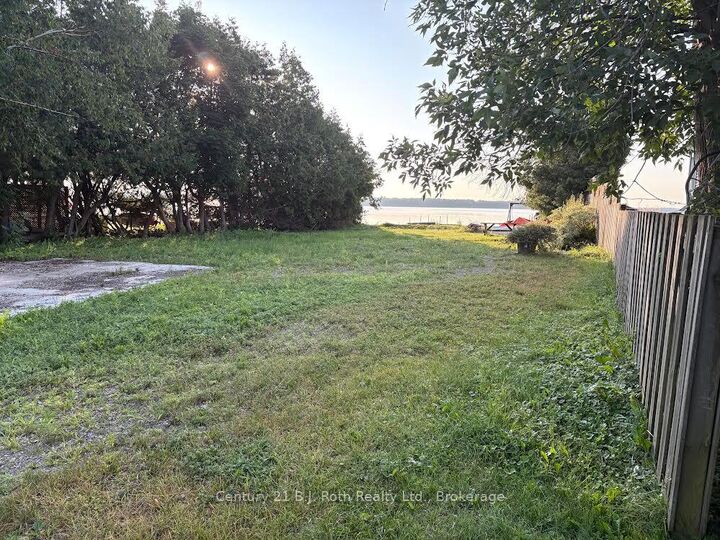 Property Photo:  3813 Wood Avenue  ON L3V 0T9 