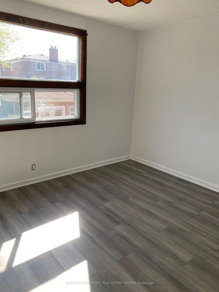 Property Photo: 1263 Woodbine Avenue Upper ON M4C 4E5