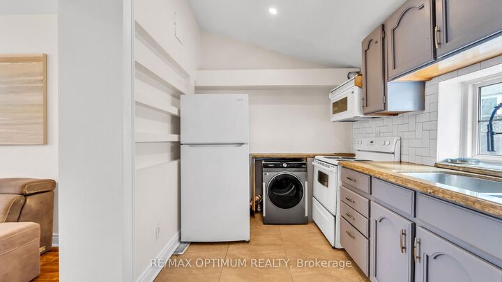 Property Photo: 59 Railroad Street ON L6X 1G5