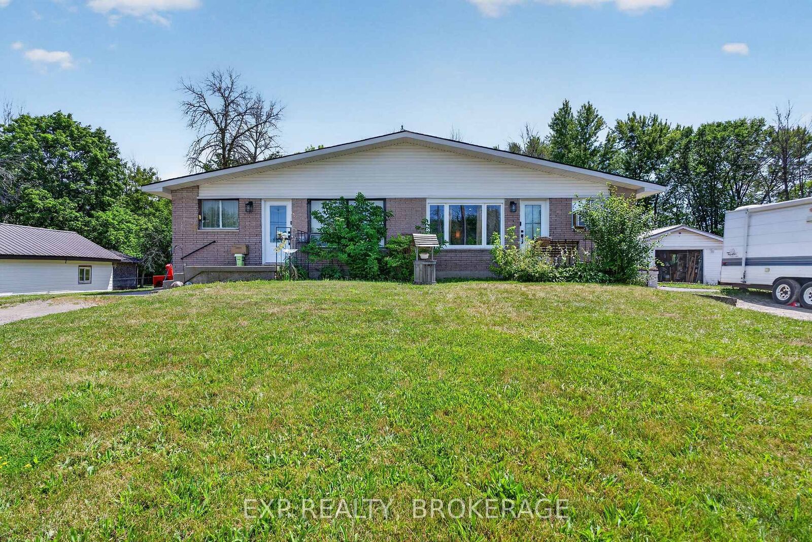 Property Photo: 370 Meyers Creek Road ON K8V 5P8