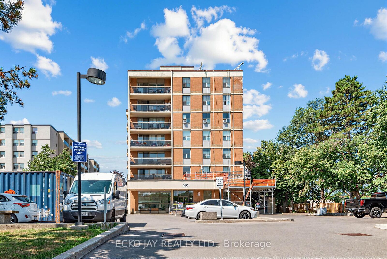 Property Photo: 180 Dudley Avenue 406 ON L3T 4X2