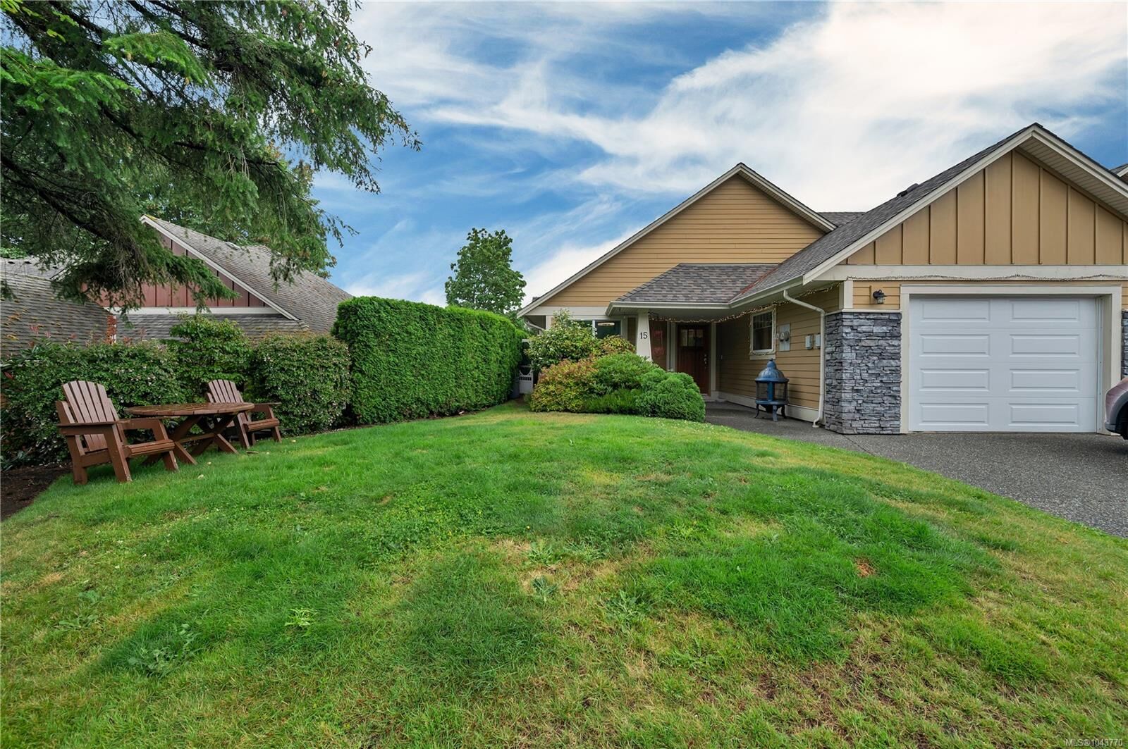 Property Photo: 769 Merecroft Rd #15 BC V9W 8H6