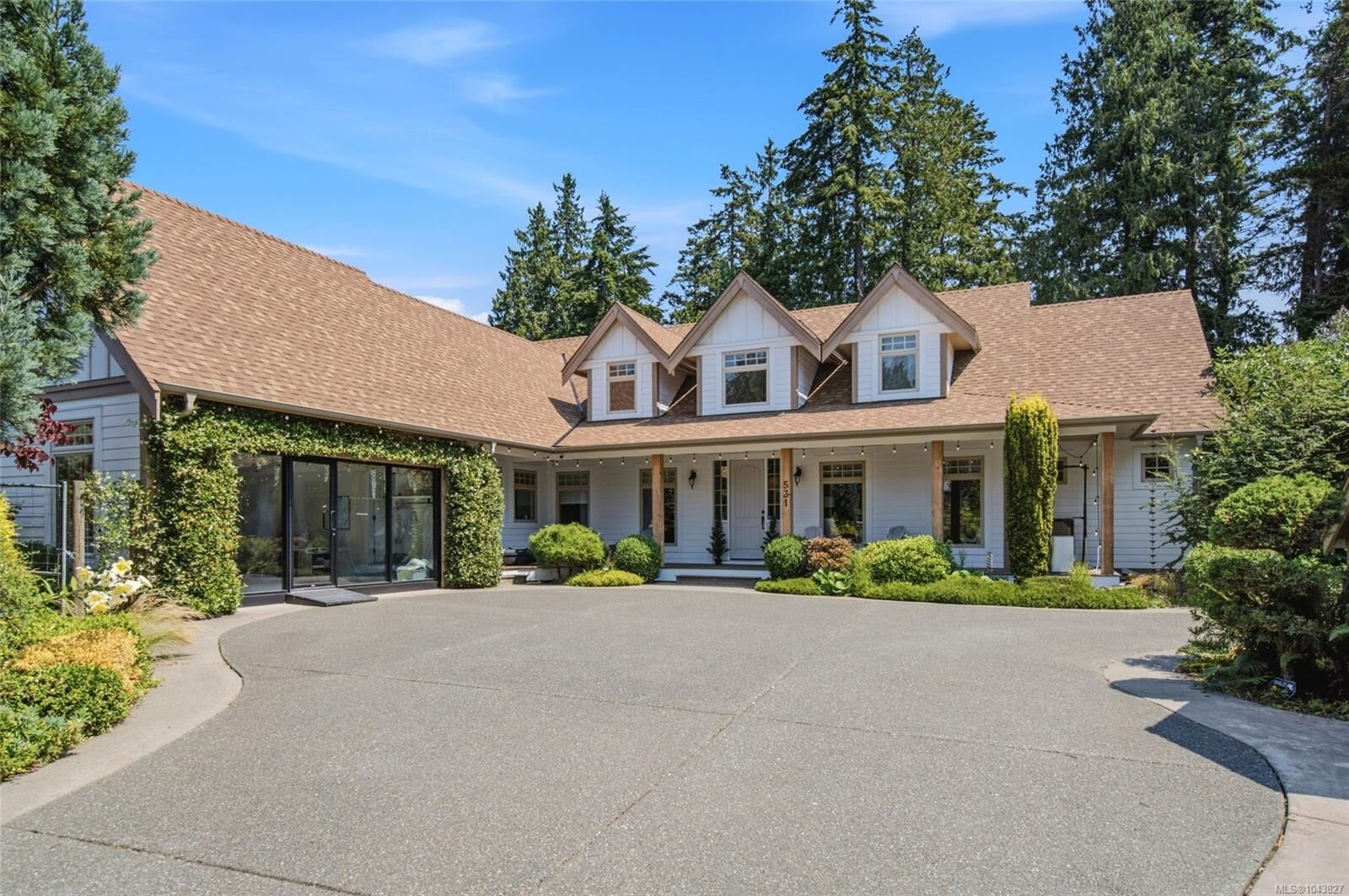 Property Photo: 531 Yambury Rd BC V9K 1C5
