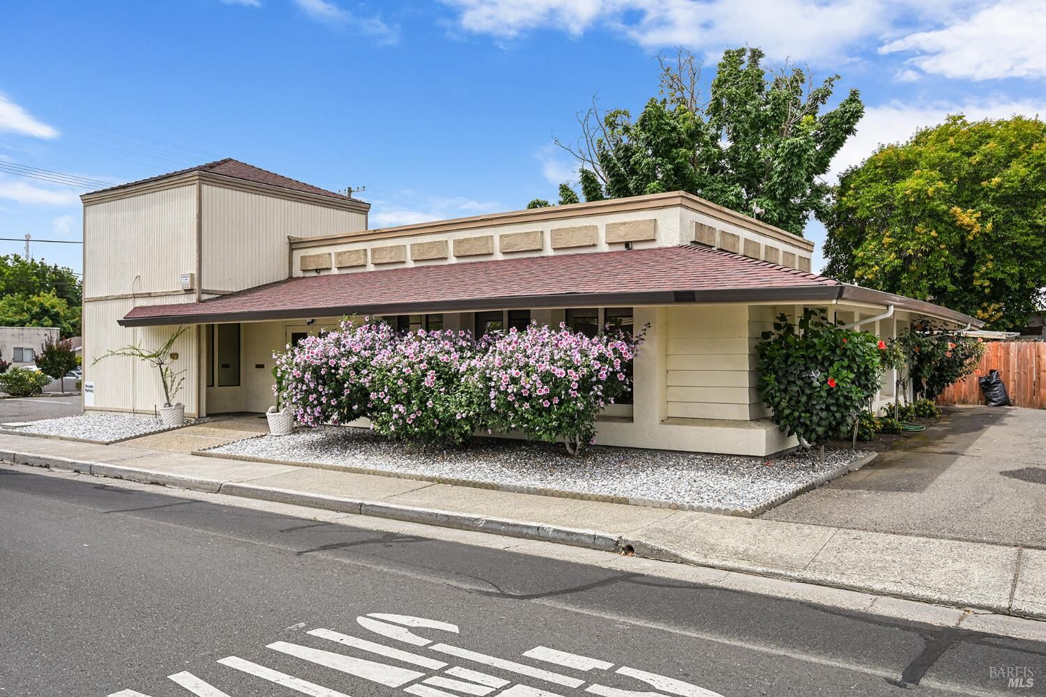 Property Photo: 707 Tuolumne Street CA 94590