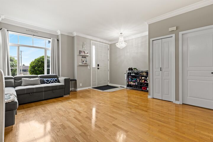 33751 7 Avenue 106 — photo 1