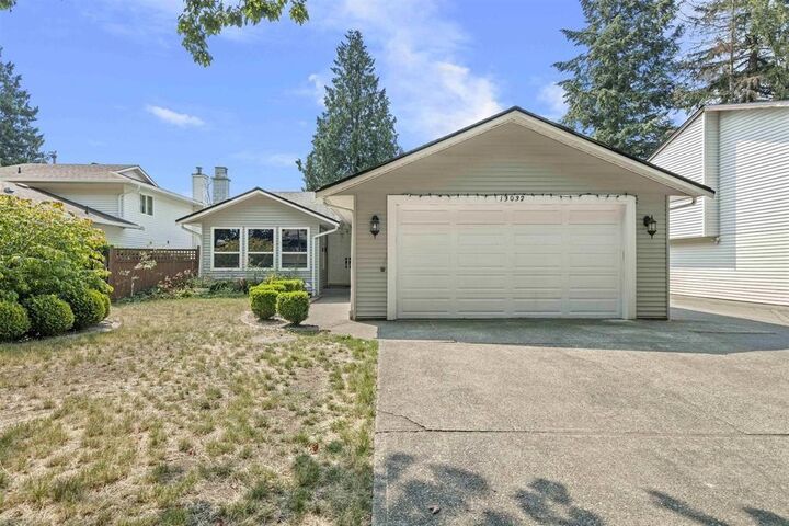 13032 61 Avenue — photo 1