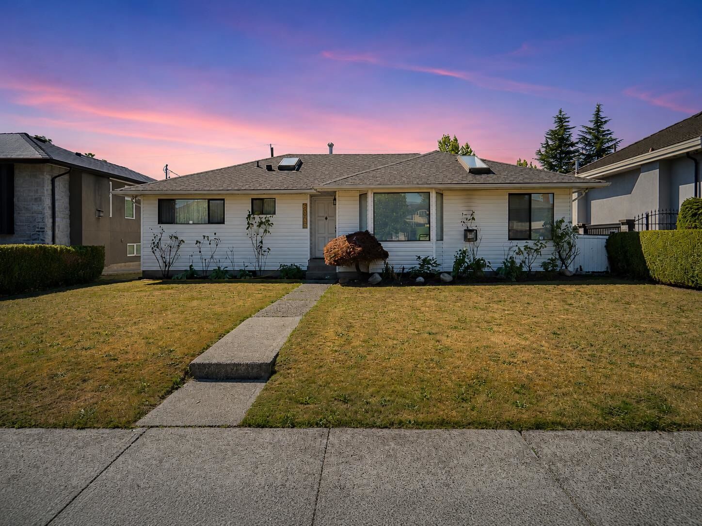 Property Photo: 6546 Dunnedin Street BC V5B 1Y8