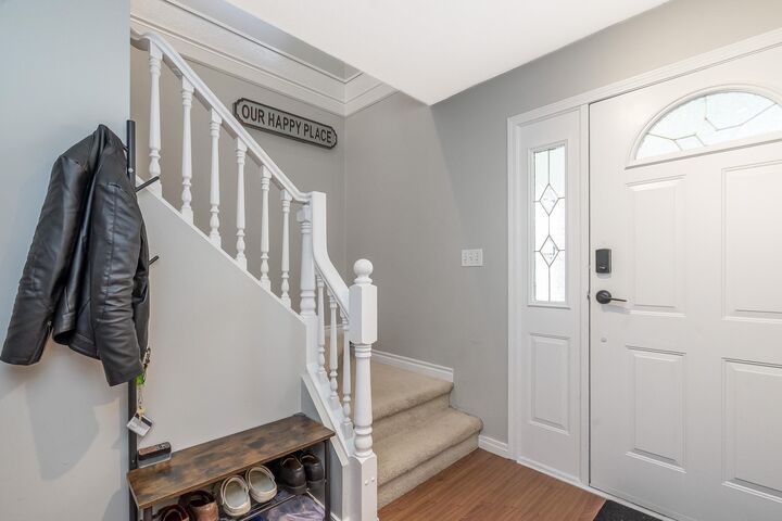 Property Photo: 32958 Harwood Place BC V2S 7C2