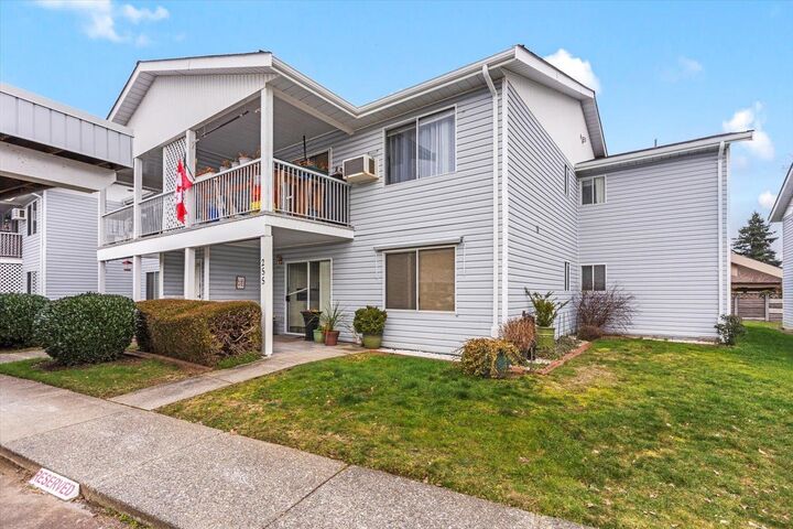 32691 Garibaldi Drive 256 — photo 1