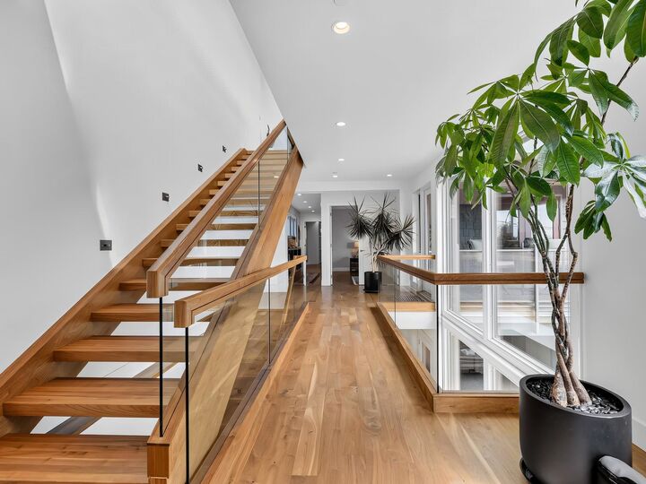Property Photo: 942 Keil Street BC V4B 4V7