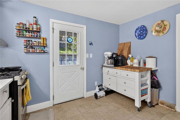 Property Photo:  730 Cliff Street  NY 14850 
