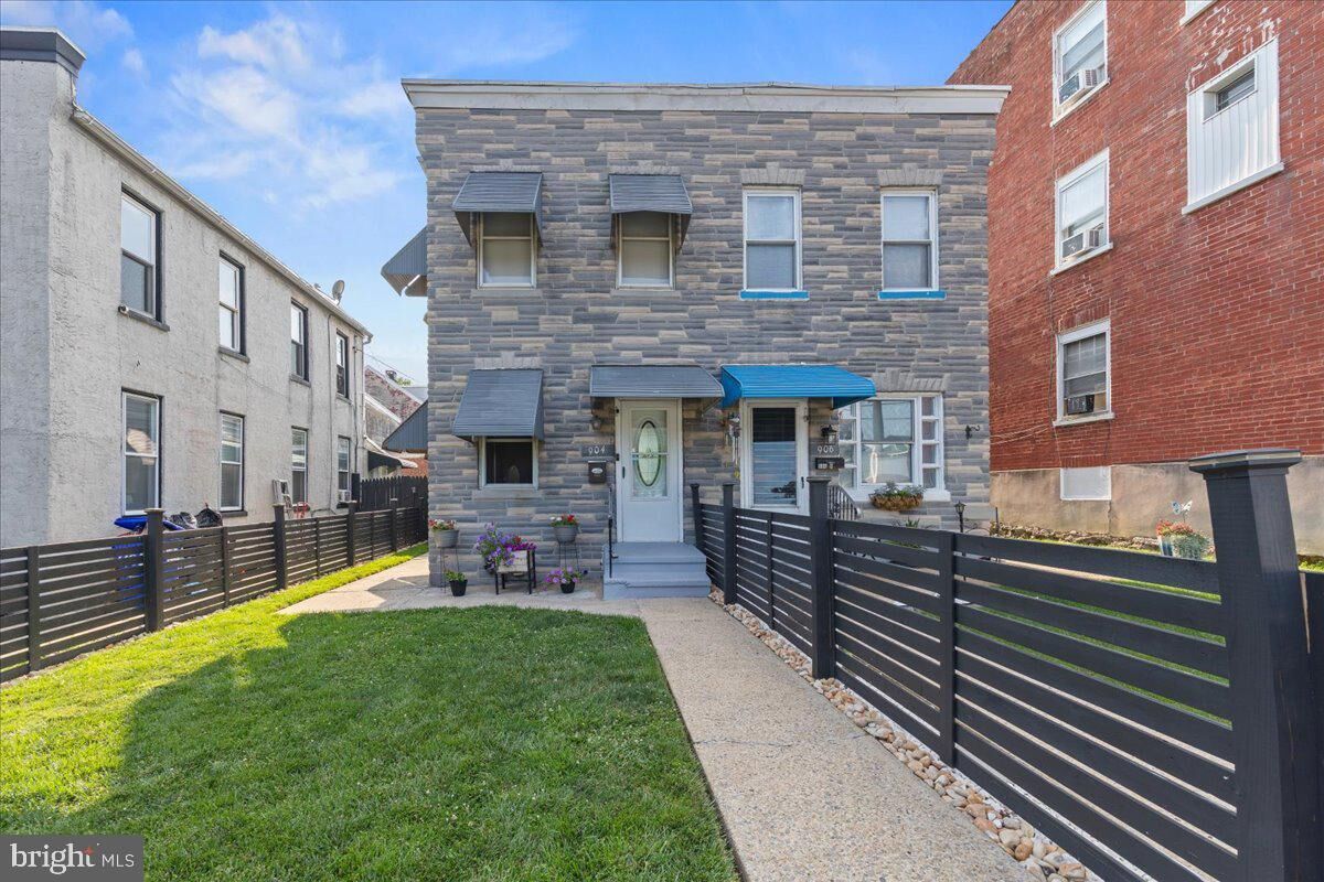 Property Photo:  904 N 6th Street  PA 19601 