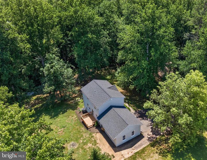 Property Photo:  507 Staton Lane  VA 20106 