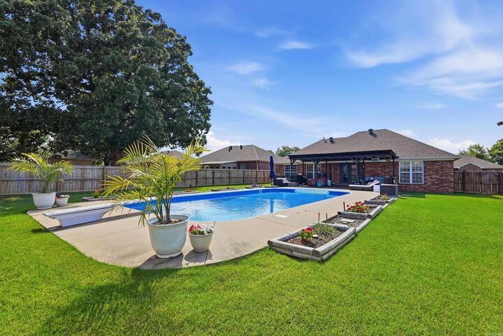 Property Photo: 1630 Hosta AR 72034