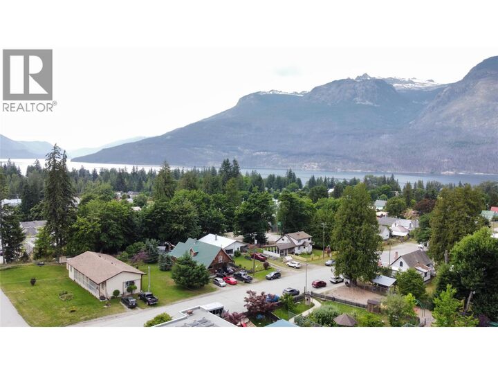 Property Photo:  503 7th Avenue  BC V0G 1S1 