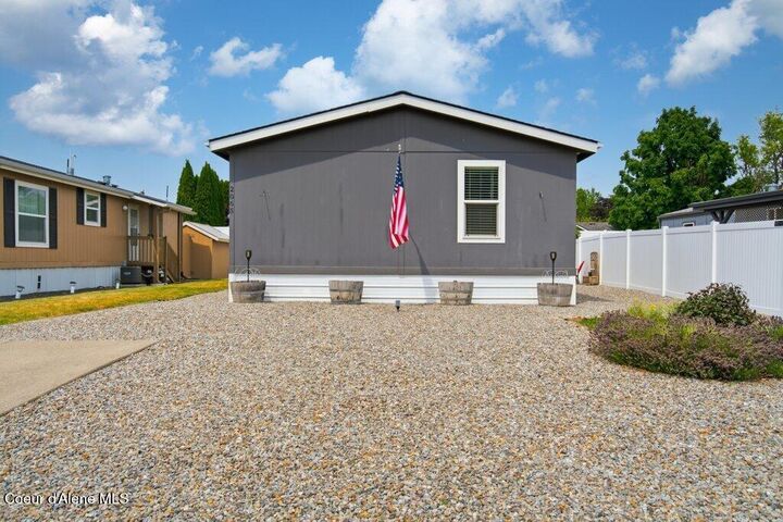 Property Photo: 2065 W Windermere Ave ID 83815