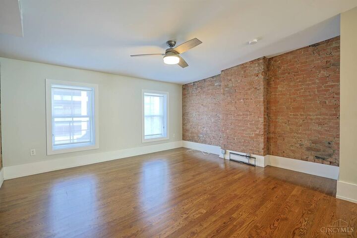 Property Photo:  1121 Walnut Street  OH 45202 