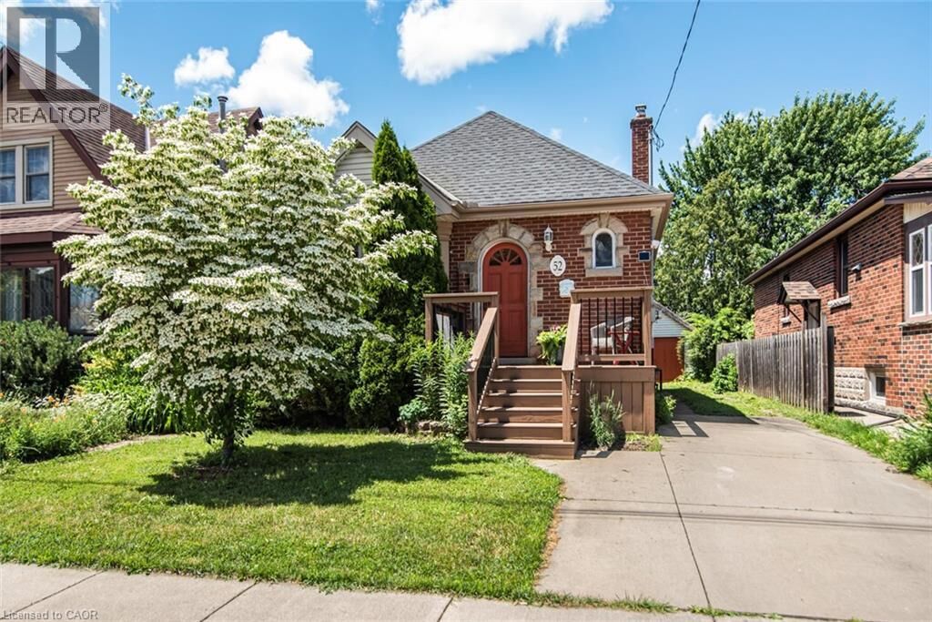 Property Photo:  52 Cameron Avenue South  ON L8K 2W9 
