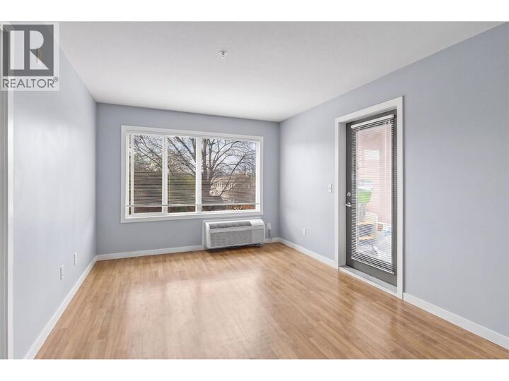 Property Photo: 1550 Dickson Avenue 222 BC V1Y 9Y8