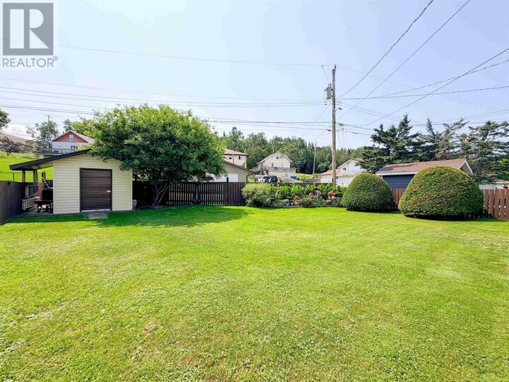 Property Photo:  917 Valley Drive  ON P9N 4A9 