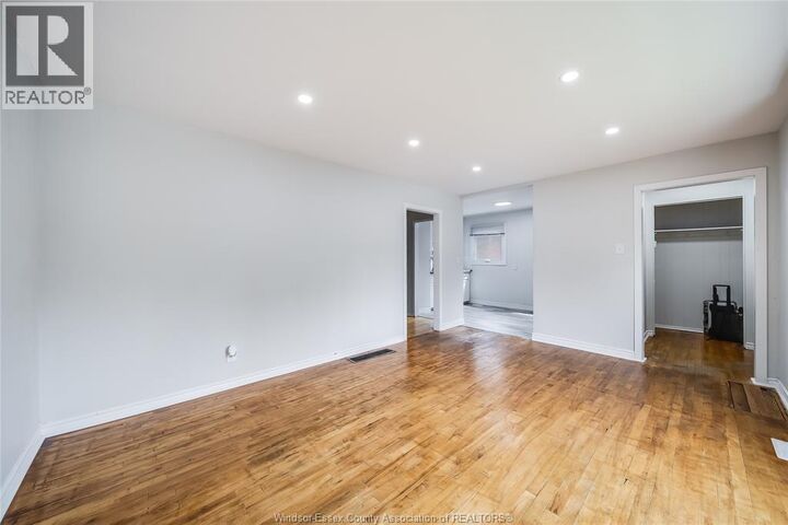 Property Photo:  1944 George Avenue  ON N8W 4M1 