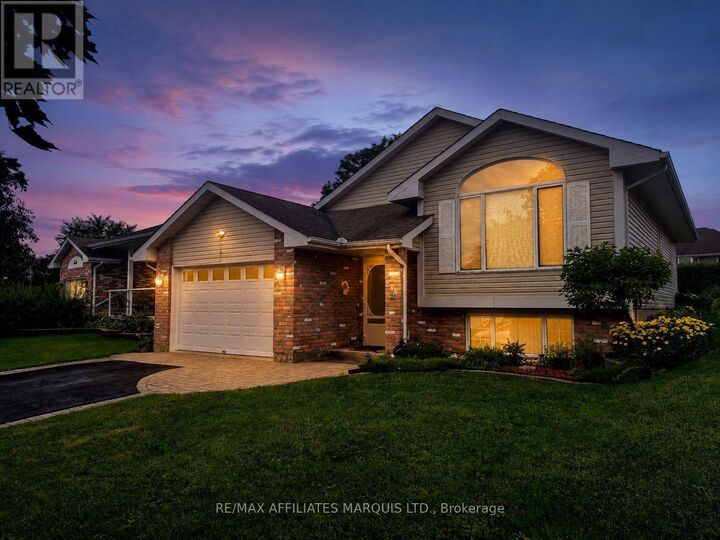 Property Photo: 248 Northwoods Crescent ON K6H 7K3