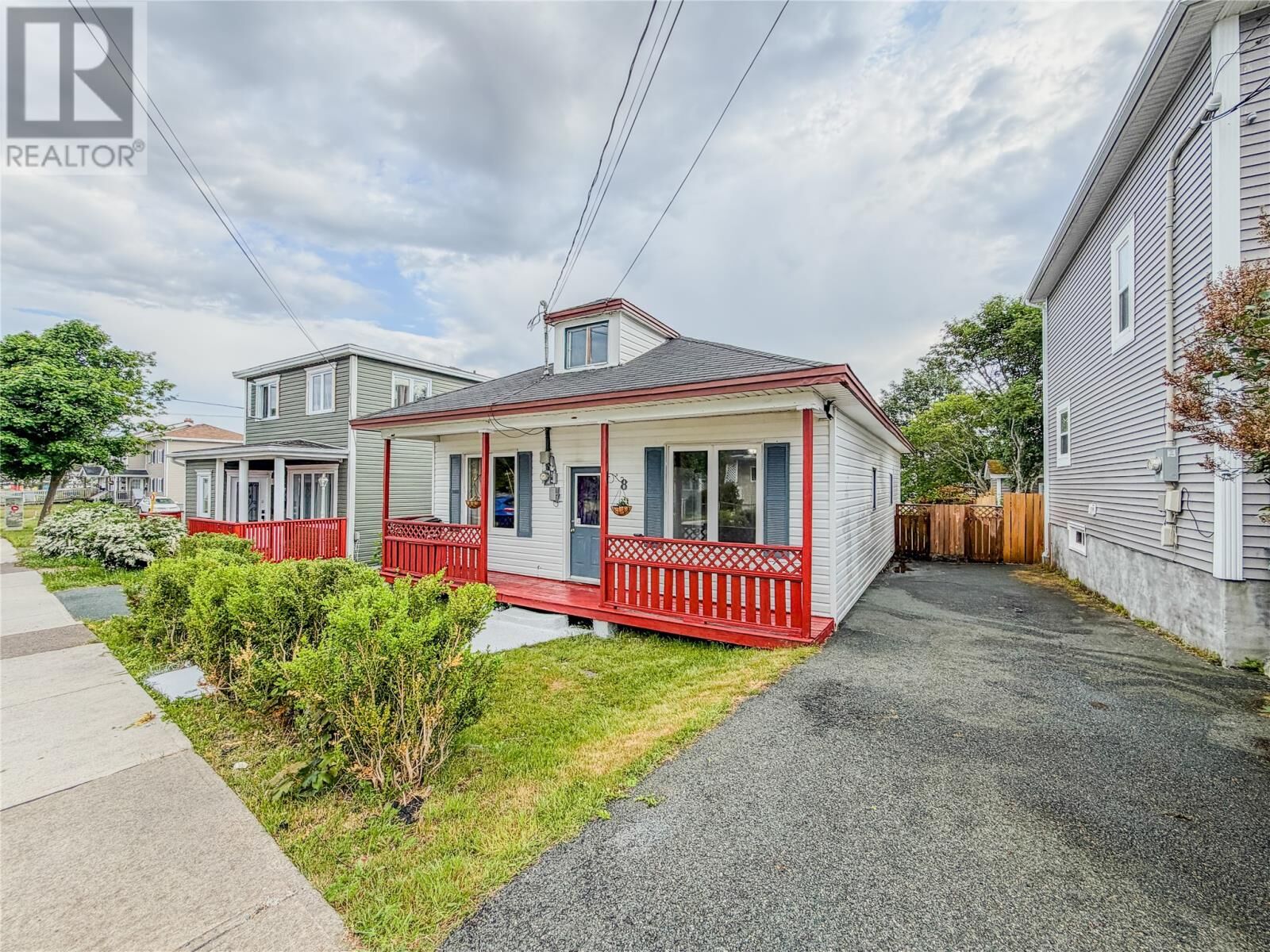 Property Photo:  8 Froude Avenue  NL A1E 3B9 