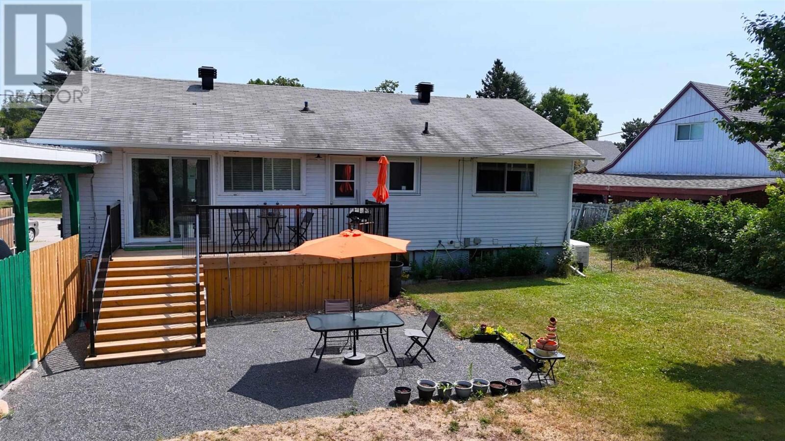 Property Photo: 10 Blackwell Rd ON P5A 1G5