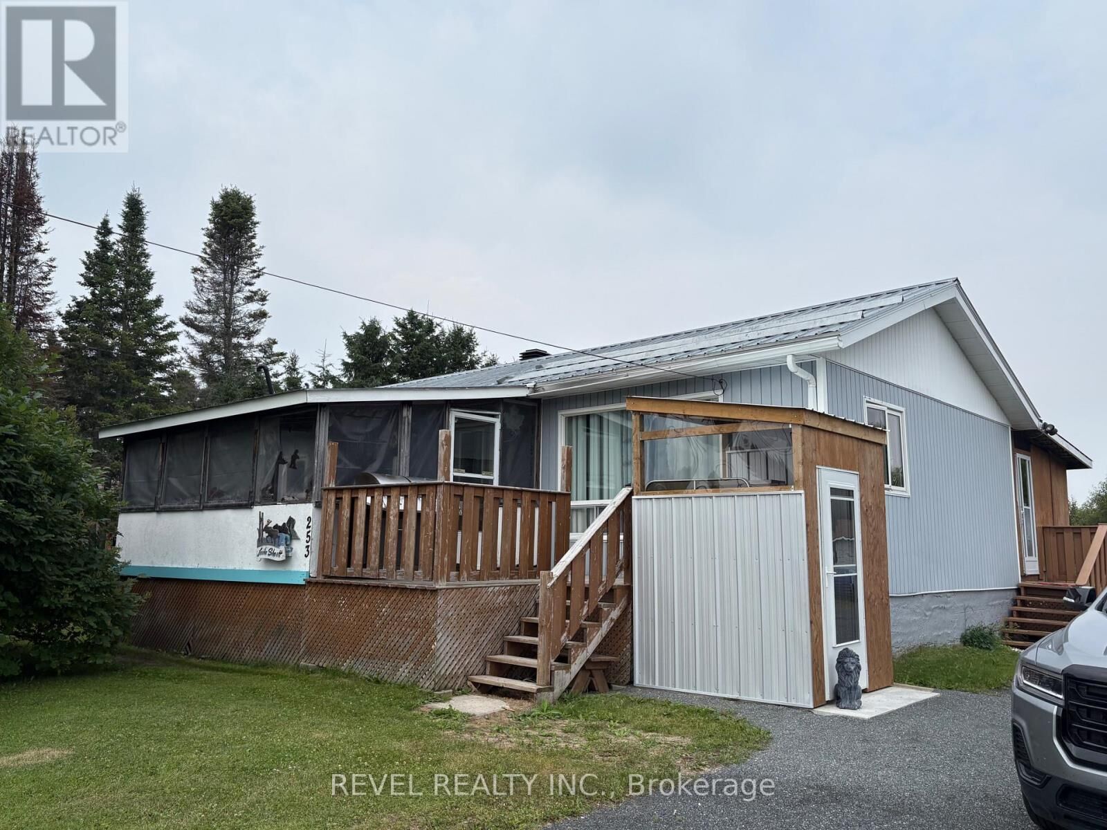Property Photo: 253 Highway 11 Highway South ON P0L 1C0
