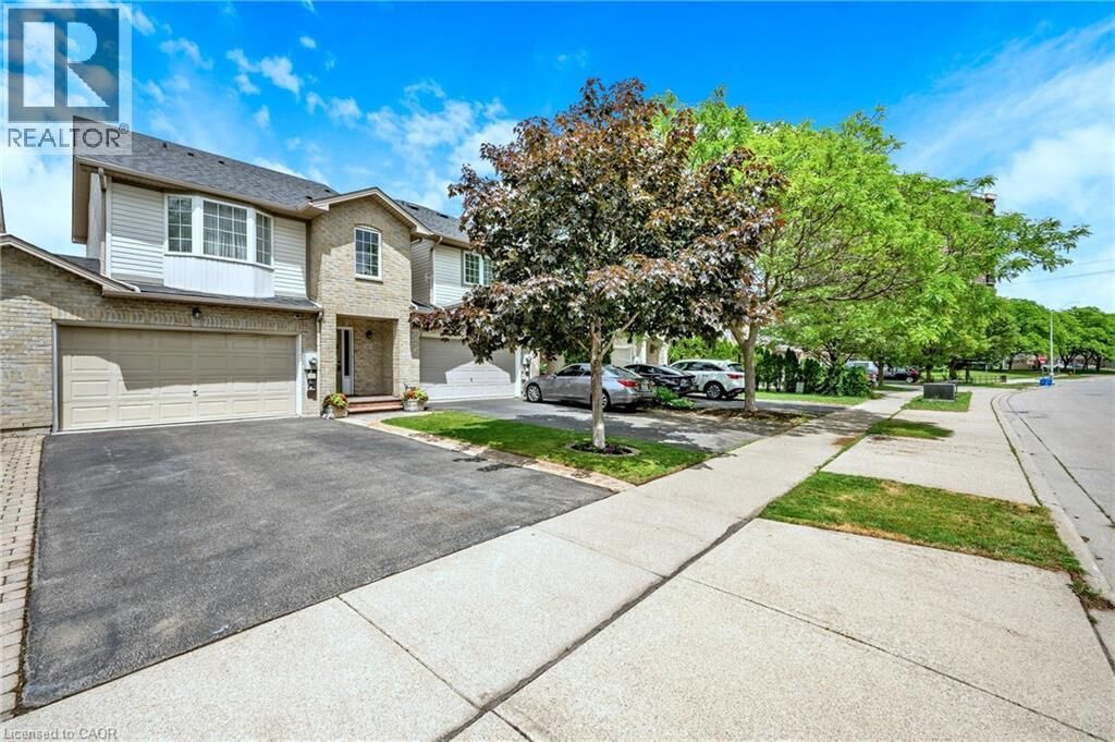 Property Photo:  117 Frances Avenue  ON L8E 6A3 