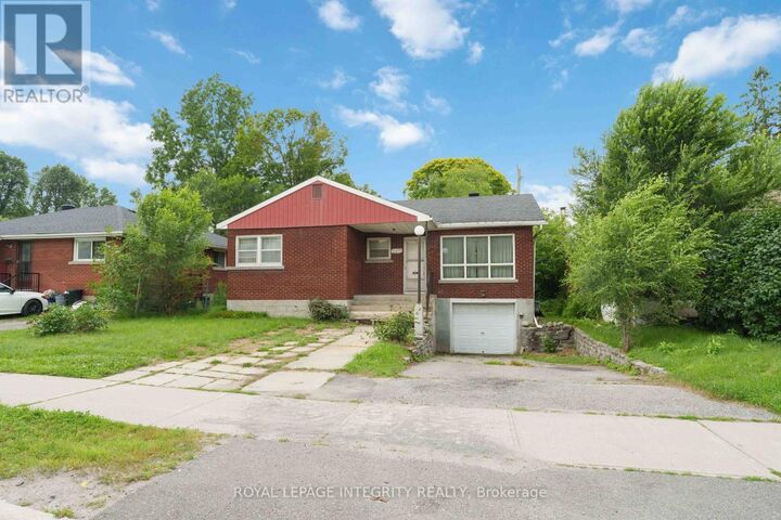 1274 Woodroffe Avenue — photo 1