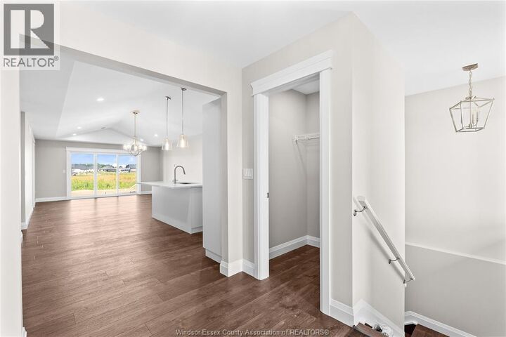 Property Photo:  597 Keil Trail North  ON N7L 0G8 
