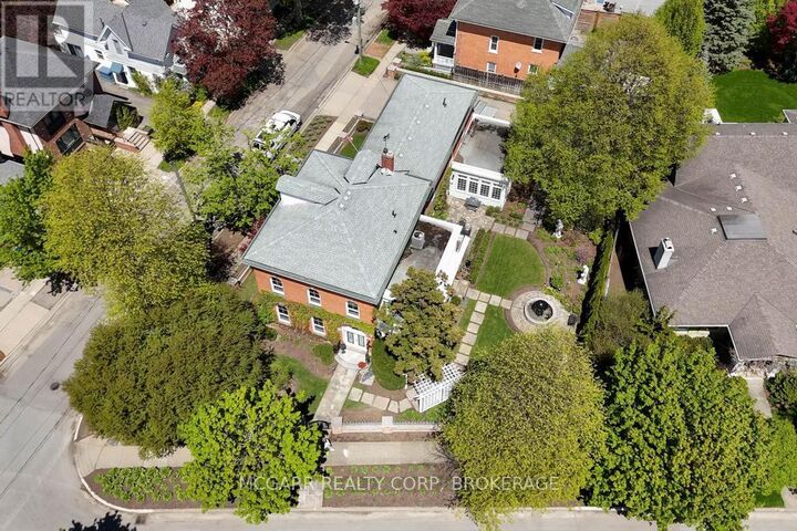 Property Photo:  38 Yates Street  ON L2R 5R4 