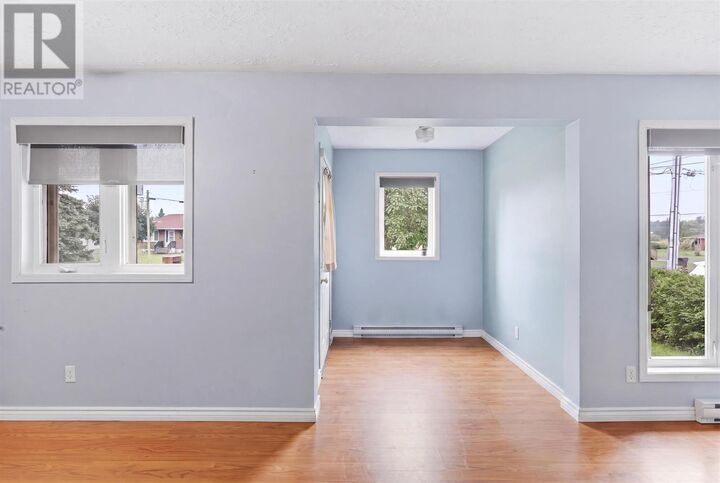 Property Photo:  59 Chippewa St  ON P6C 3A2 