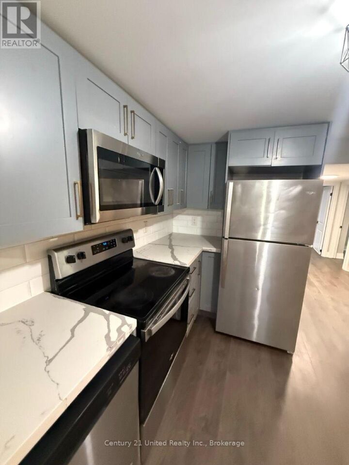 Property Photo:  668 Frank Street A  ON K9J 4M9 