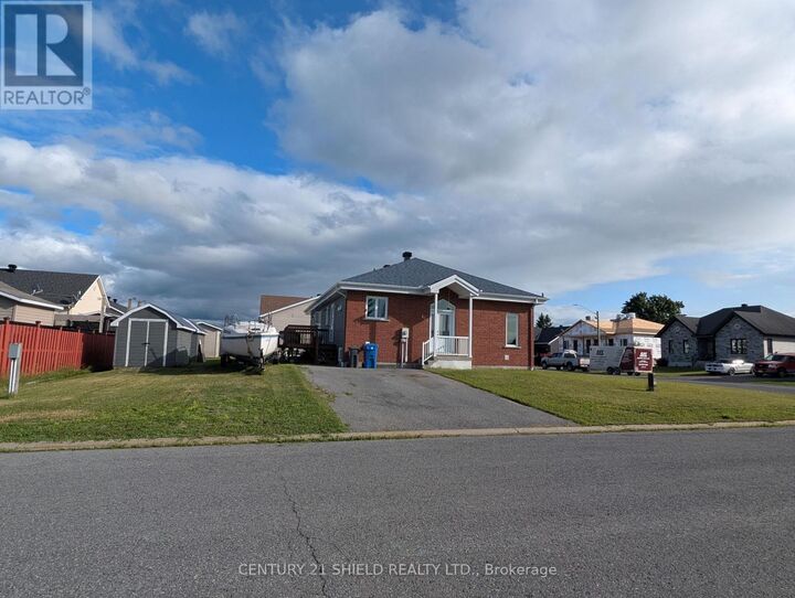 Property Photo: 100 Richard Street ON K0B 1A0