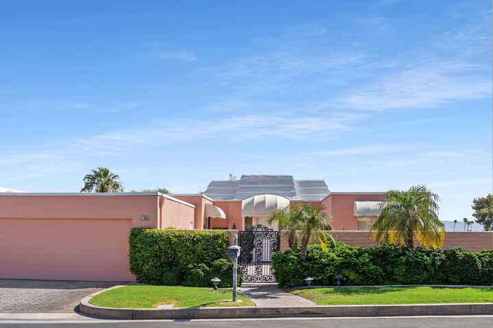 Property Photo: 47200 El Agadir Circle CA 92260